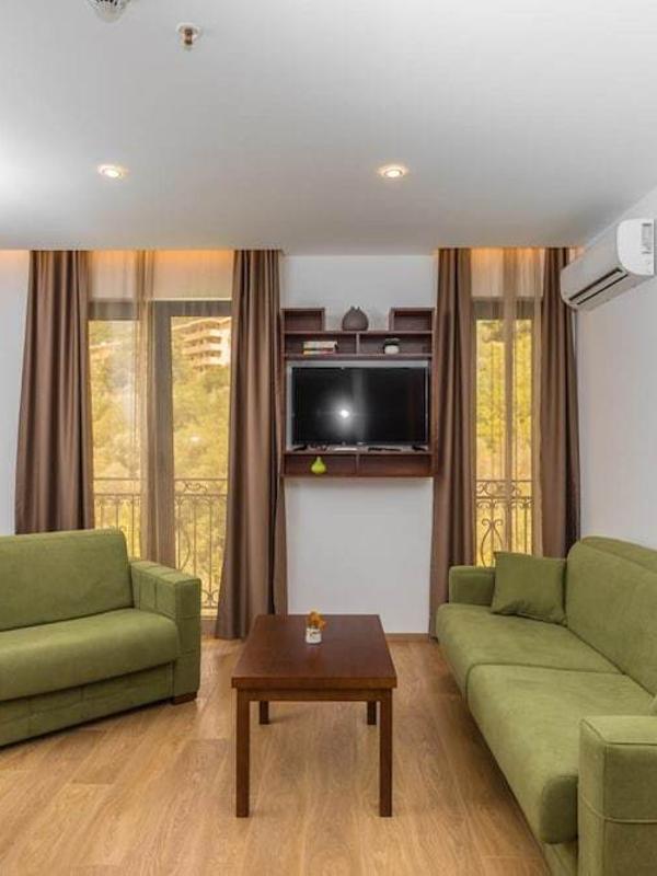 Hotel Plaza Lucice