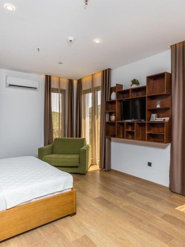 Hotel Plaza Lucice