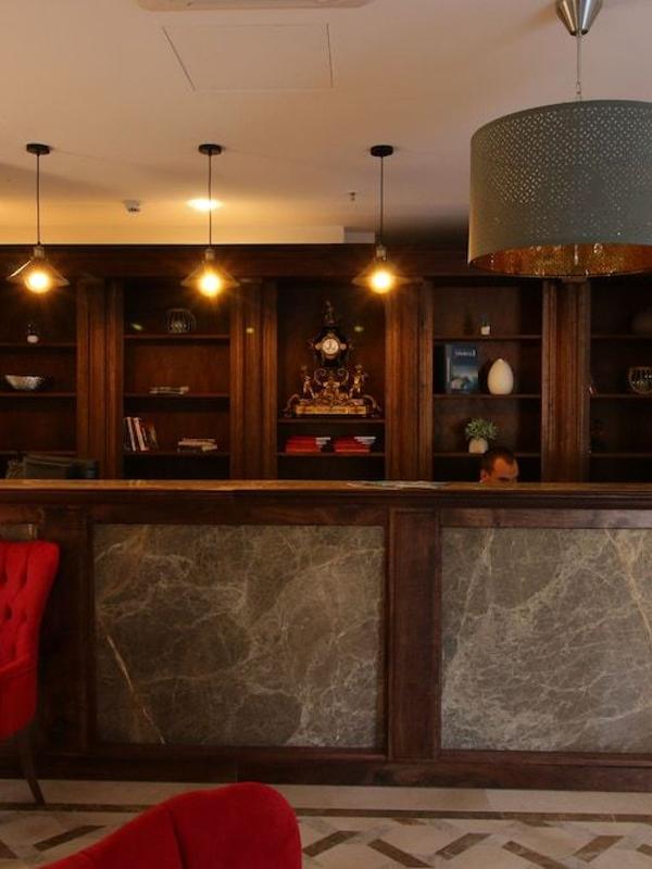 Hotel Plaza Lucice