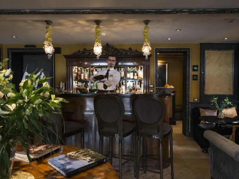 La Calcina Suites