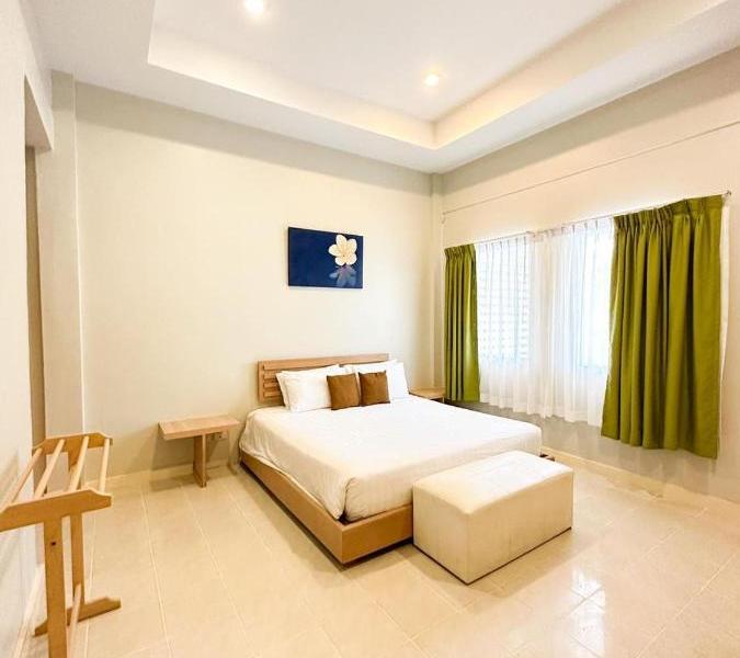 Favorite Place Hotel