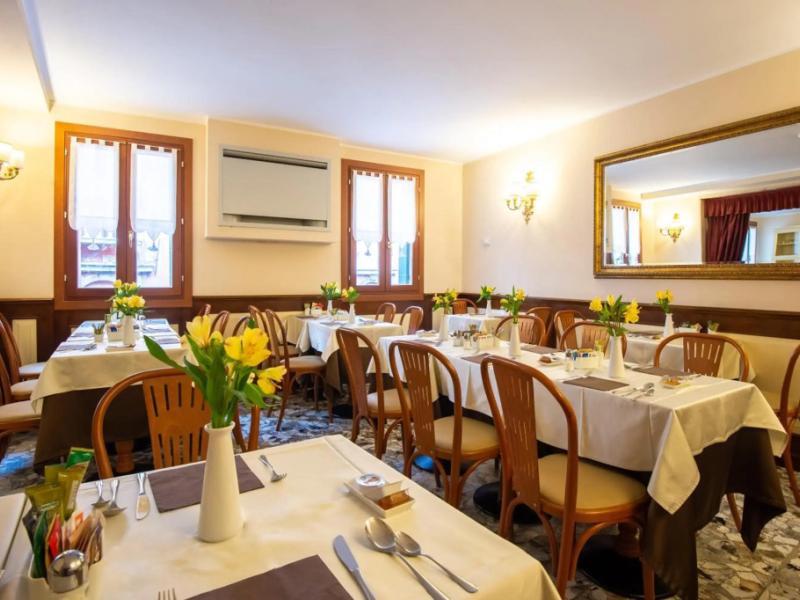 Hotel Mercurio