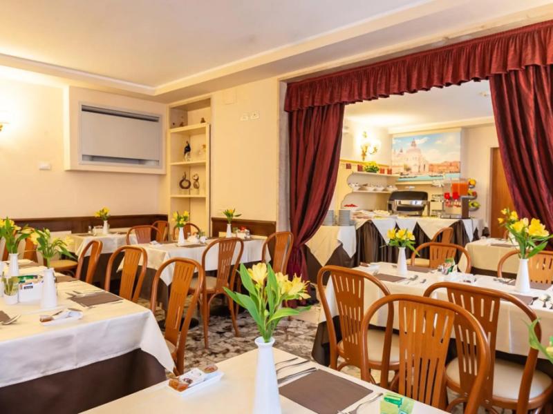 Hotel Mercurio