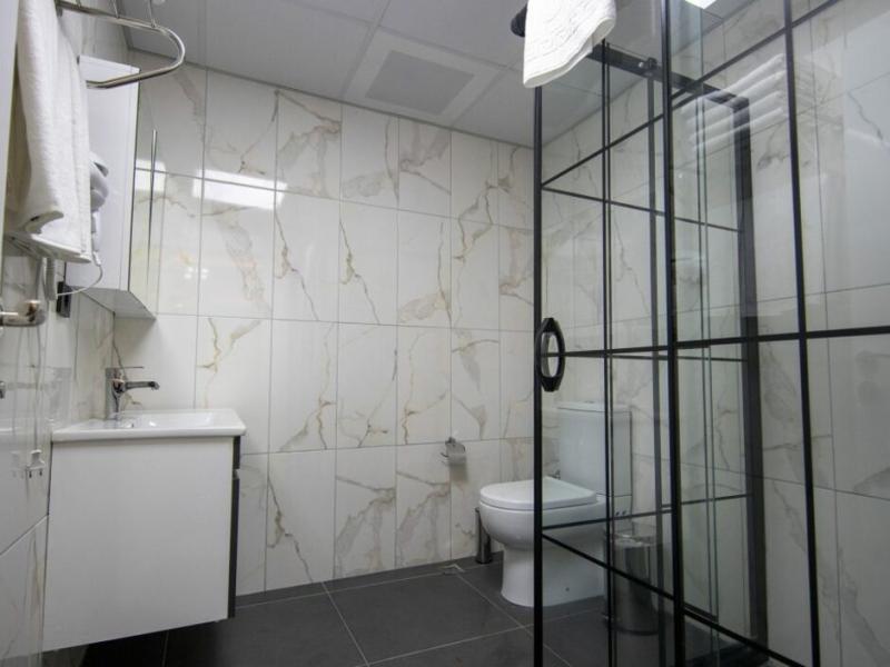 Hodegon Suite