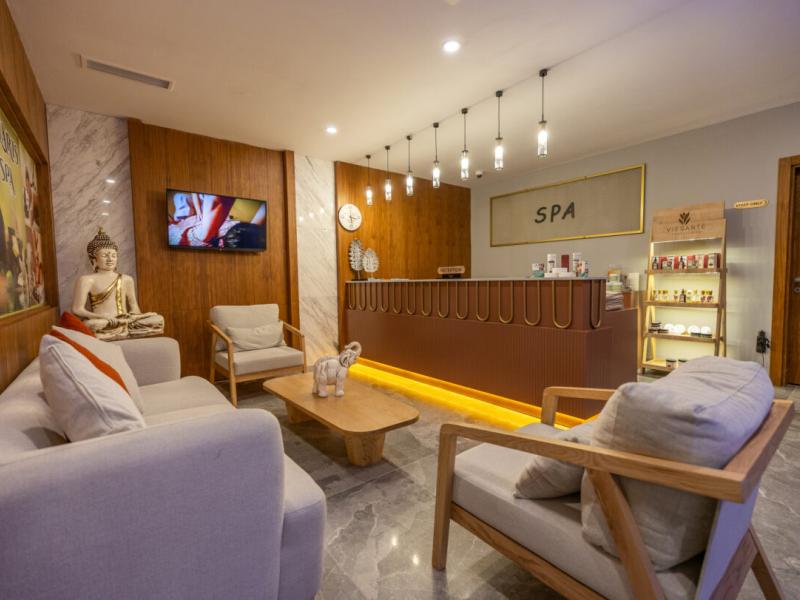 Side Moon Palace Hotel