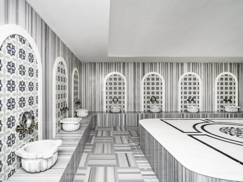 Side Moon Palace Hotel