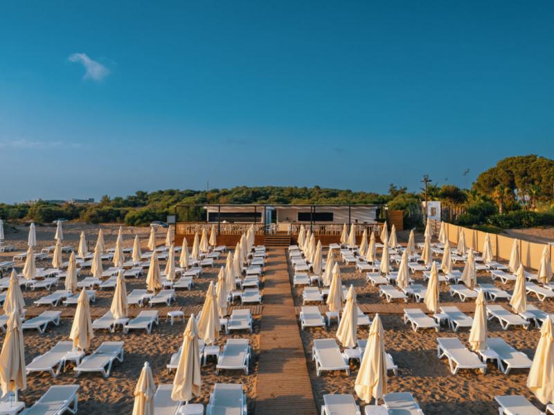 Side Moon Palace Hotel