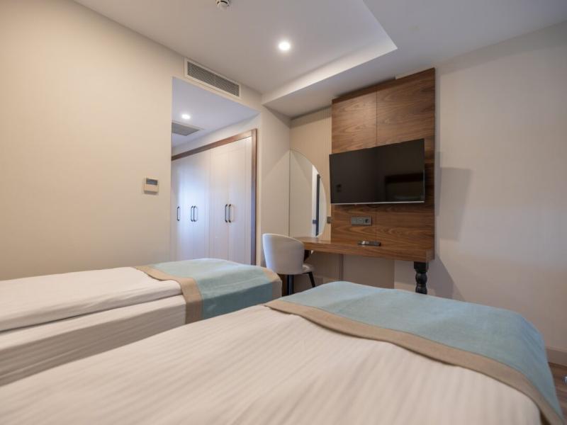 Side Moon Palace Hotel