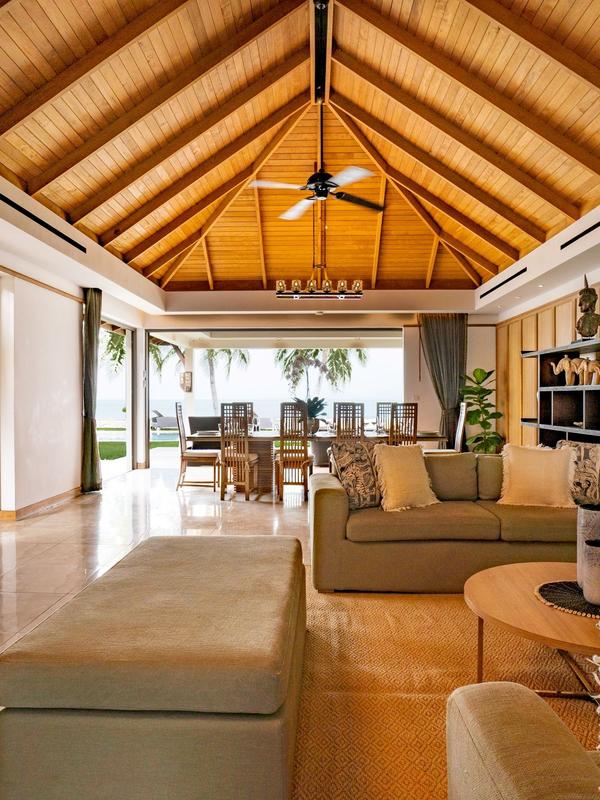 Miskawaan Beachfront Villas