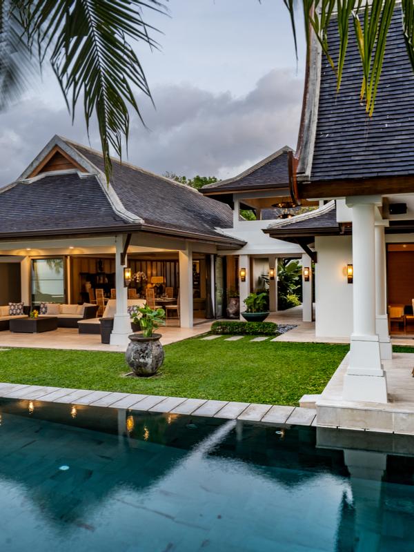 Miskawaan Beachfront Villas