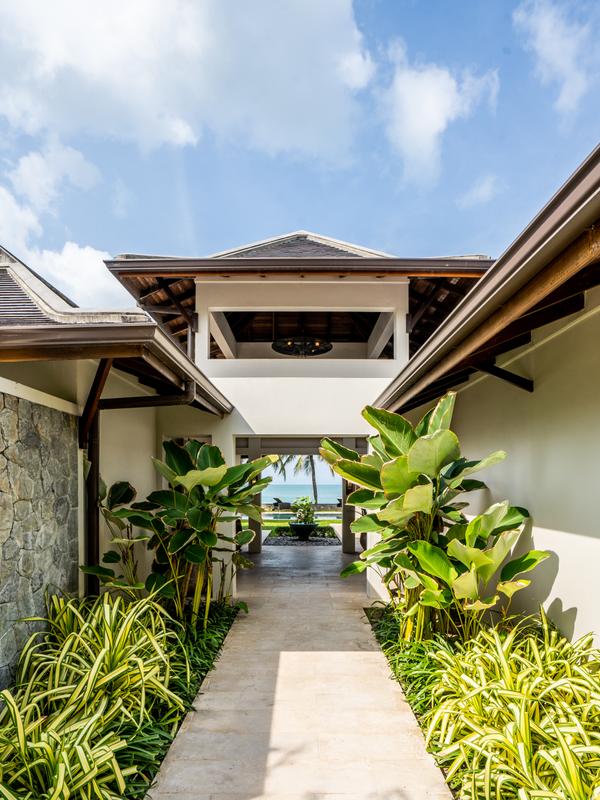 Miskawaan Beachfront Villas