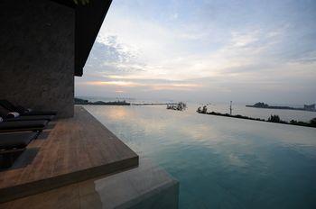 Oakwood Hotel And Residence Sri Racha