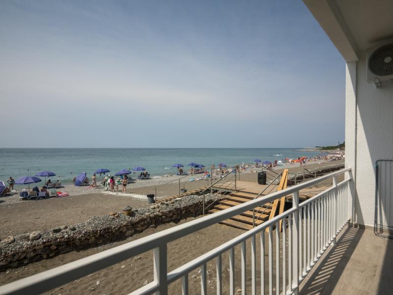 Цандрипш Лазурный Берег (ул. Октябрьская) бывш. Цандрипш