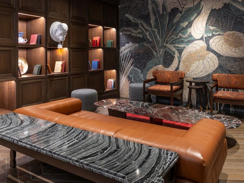 Orient Occident Autograph Collection