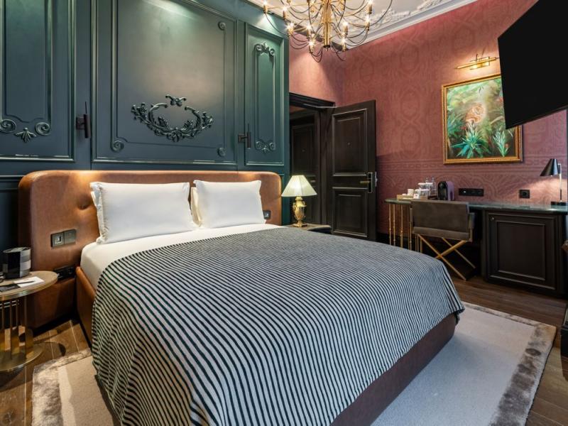 Orient Occident Autograph Collection