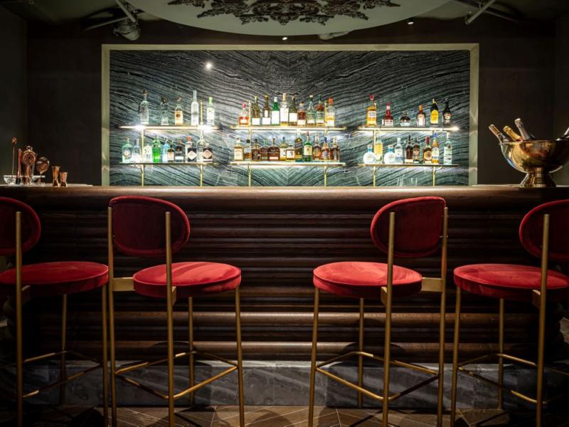 Orient Occident Autograph Collection