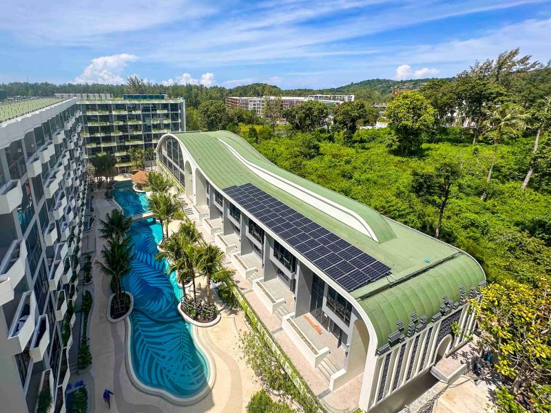 La Green Hotel and Residence