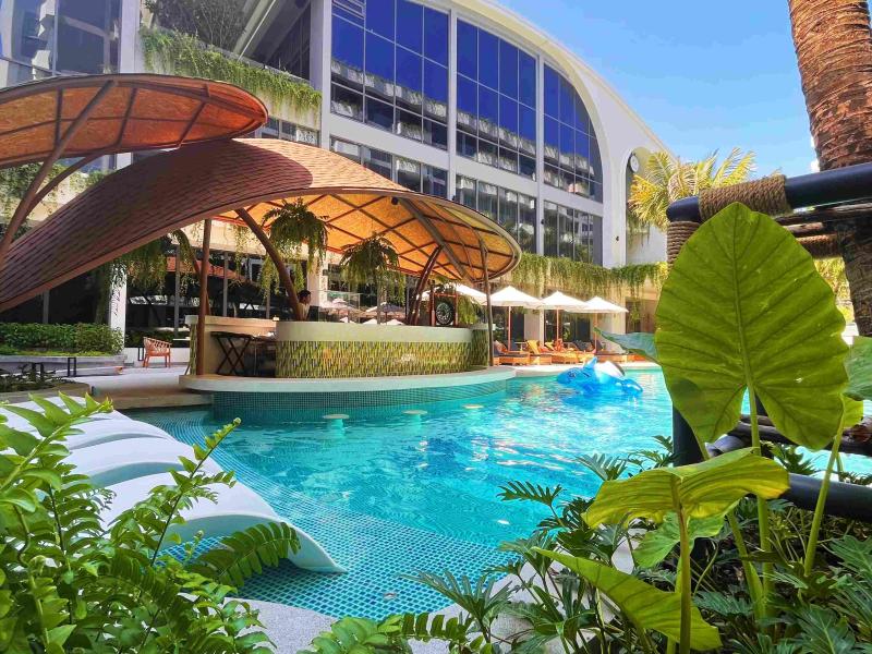 La Green Hotel and Residence