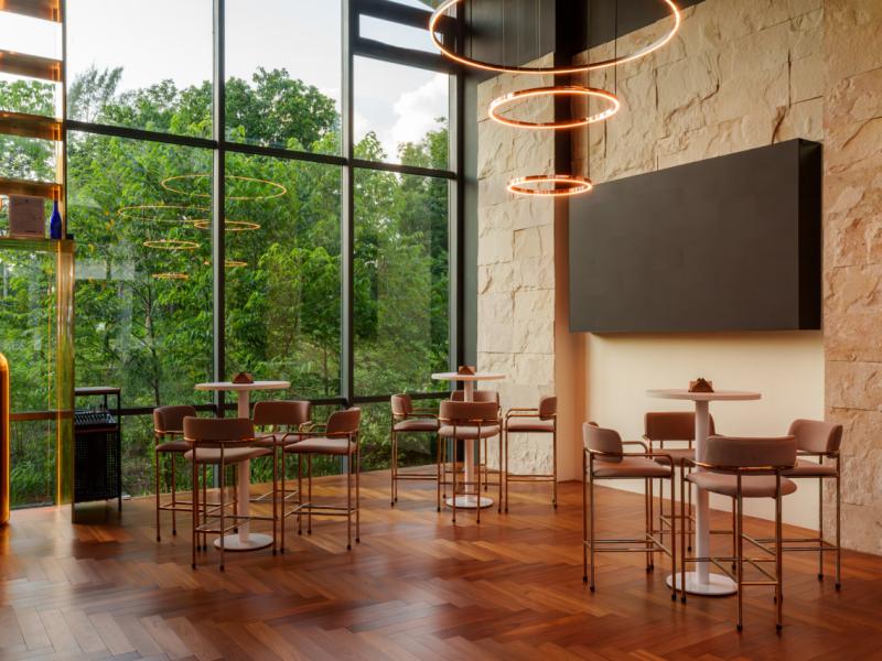 La Green Hotel and Residence