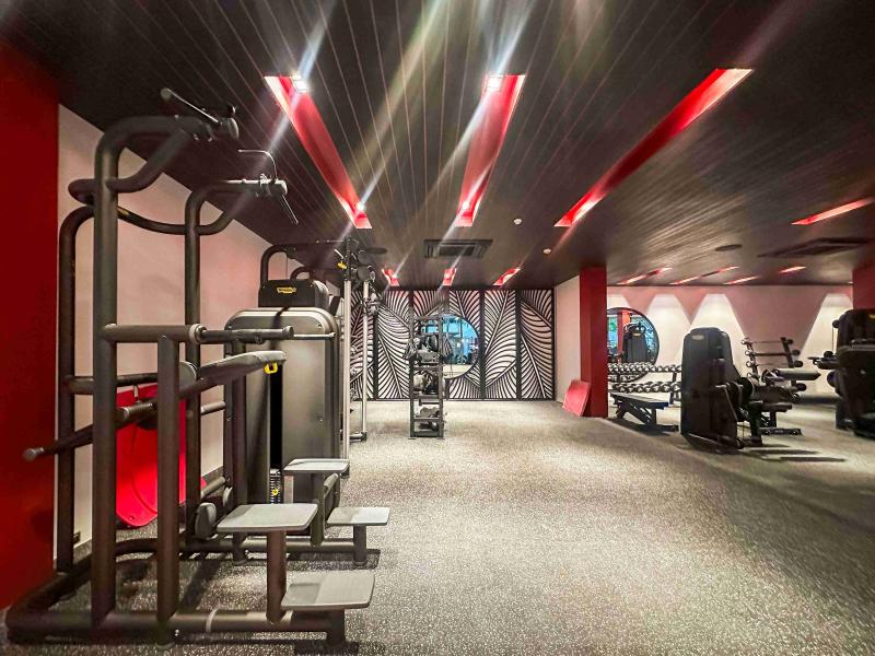 La Green Hotel and Residence