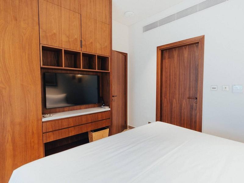 Bab Al Nojoum Bateen Liwa