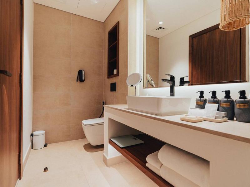 Bab Al Nojoum Bateen Liwa