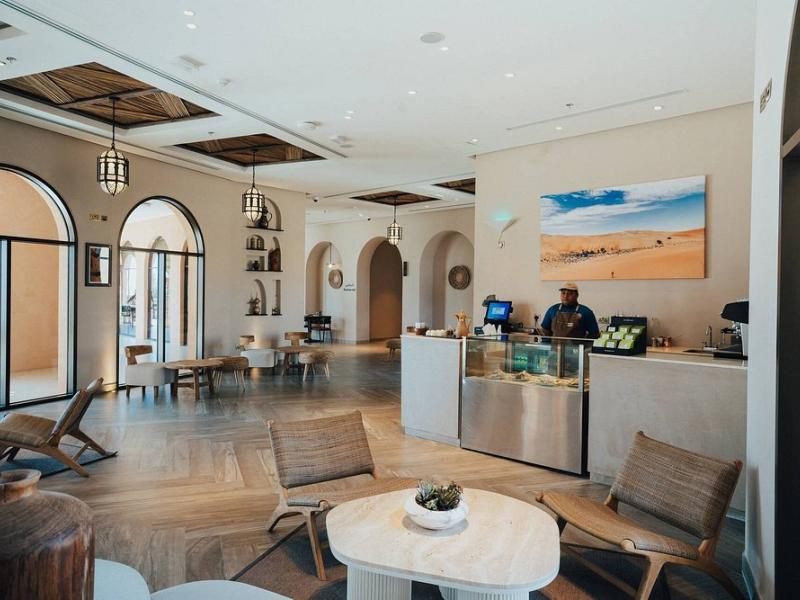 Bab Al Nojoum Bateen Liwa