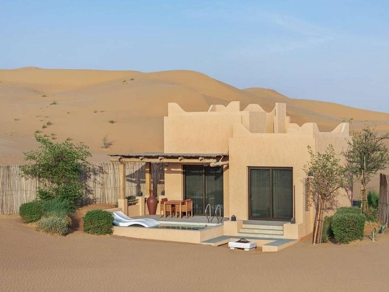 Bab Al Nojoum Bateen Liwa