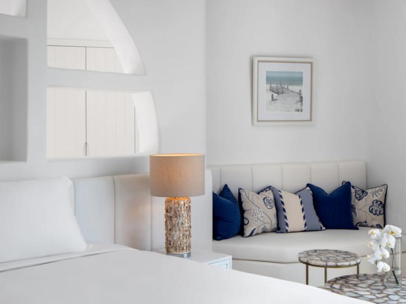 Anantara Santorini Abu Dhabi Retreat