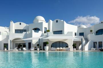Отель Anantara Retreat Santorini Abu Dhabi ОАЭ, Абу Даби, фото 24