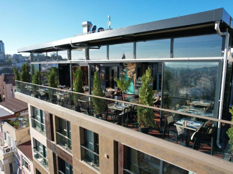 Fragments Hotel