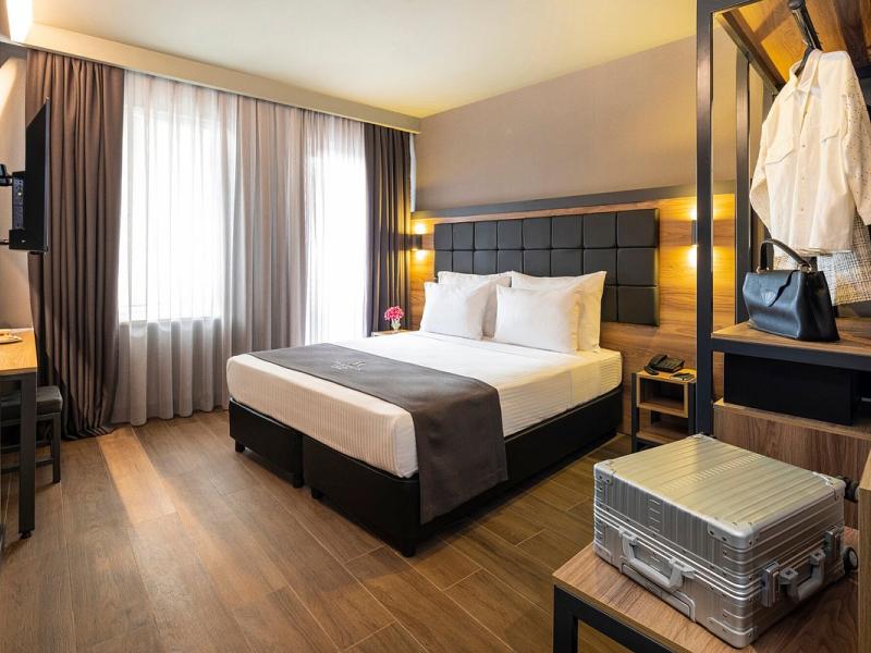 Marius Hotel