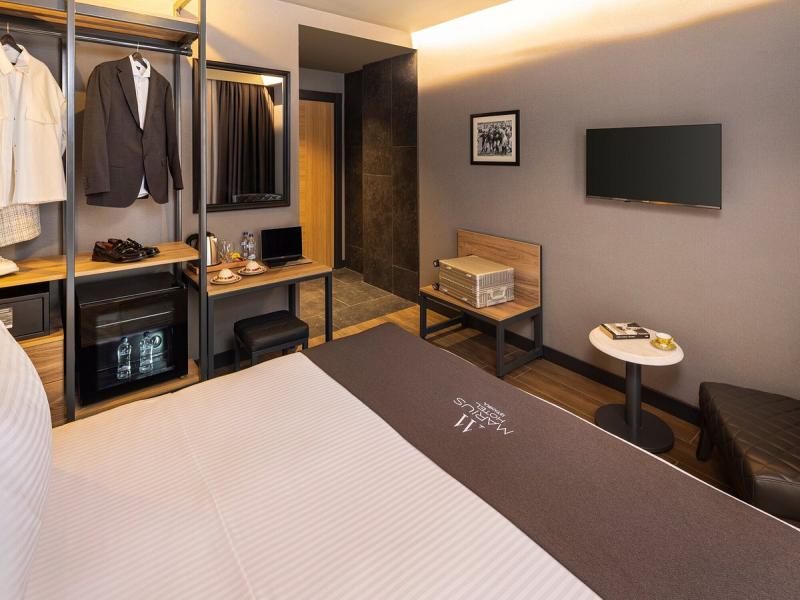 Marius Hotel