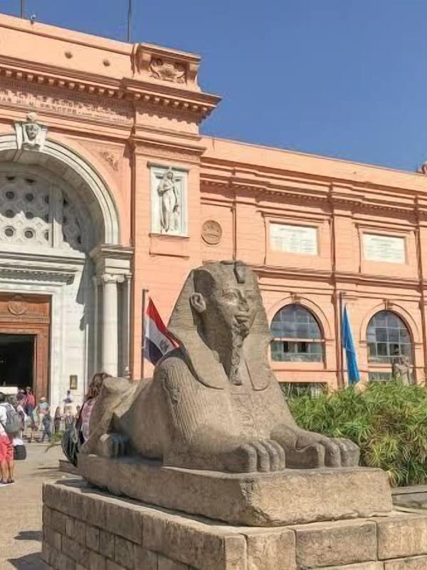 Regency Pyramids Hotel