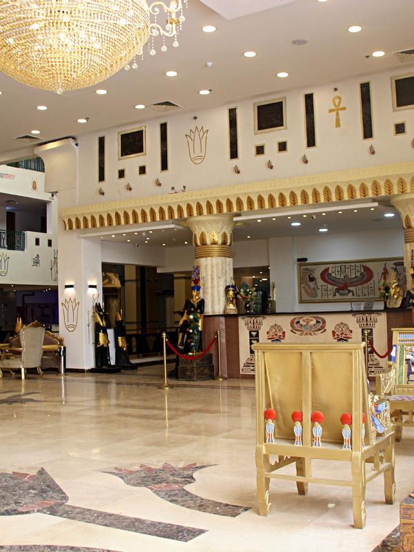 Regency Pyramids Hotel