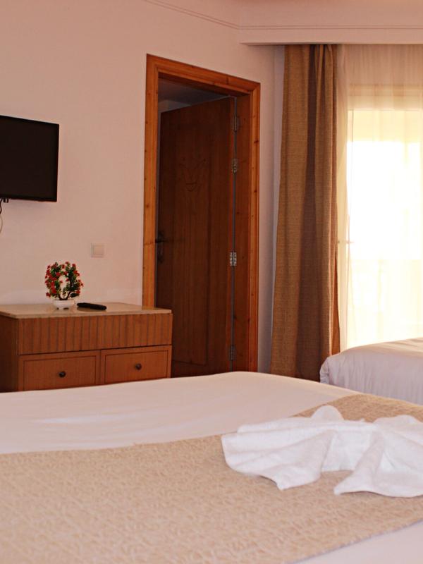Regency Pyramids Hotel