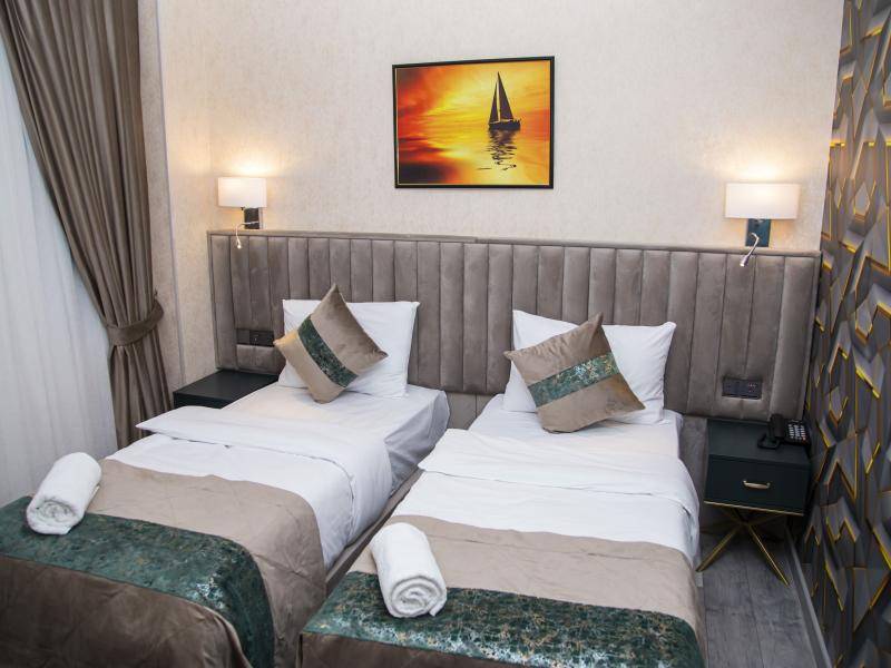 Essam Deluxe Hotel