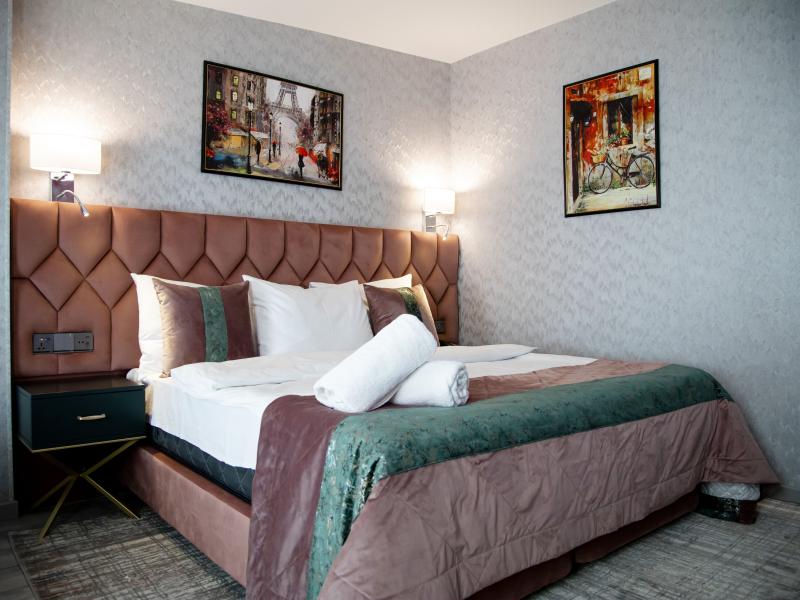 Essam Deluxe Hotel