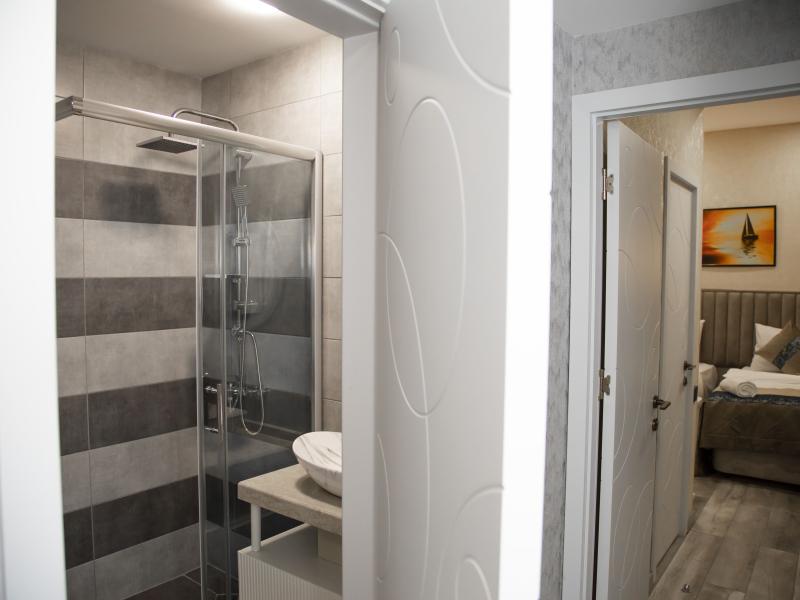 Essam Deluxe Hotel