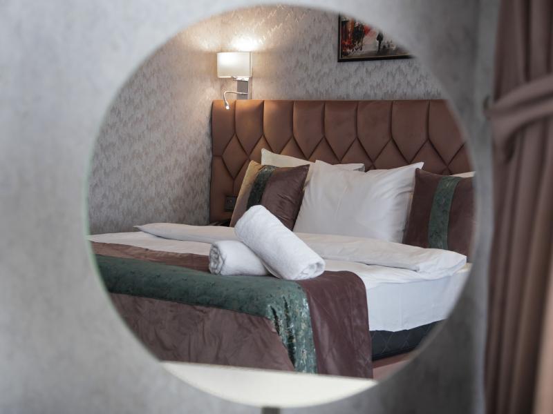 Essam Deluxe Hotel