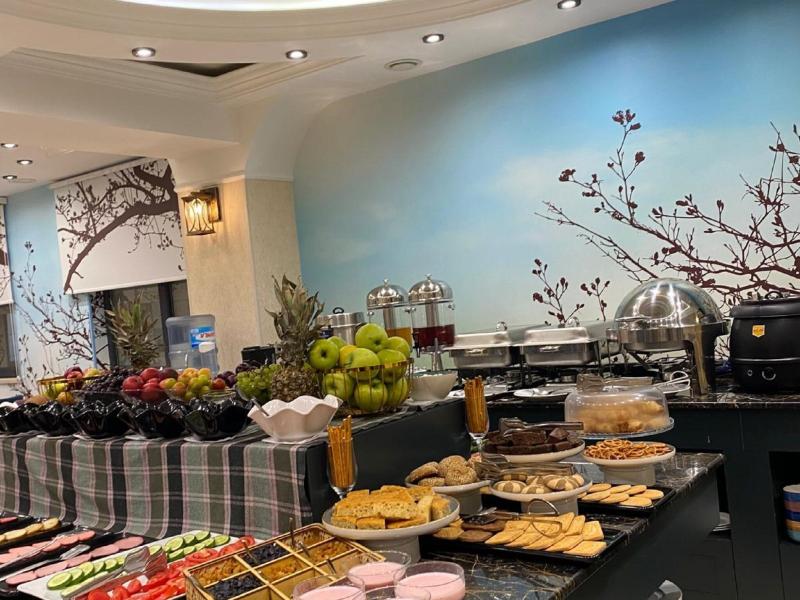 Essam Deluxe Hotel
