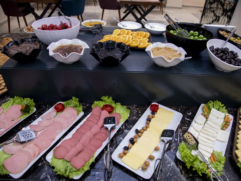 Essam Deluxe Hotel