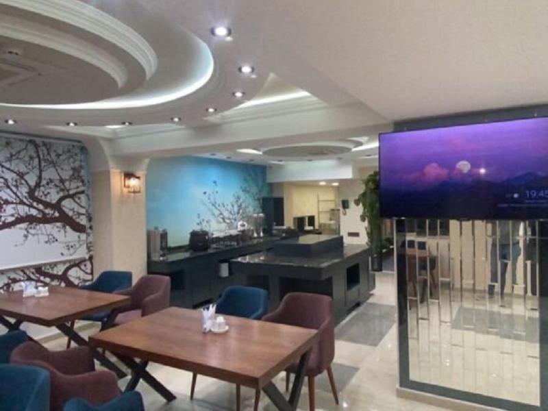 Essam Deluxe Hotel