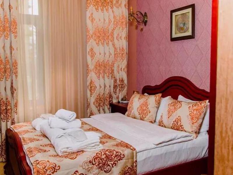 Royal Antique Boutique Hotel