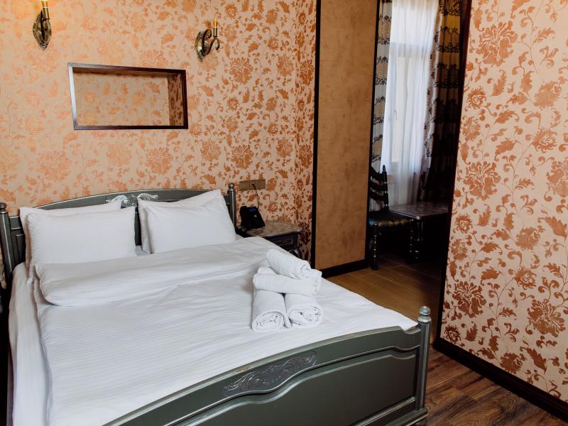 Royal Antique Boutique Hotel