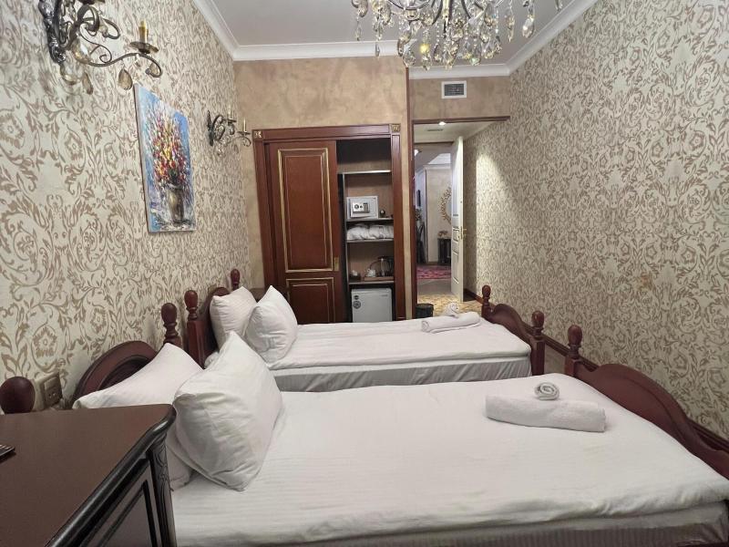 Royal Antique Boutique Hotel