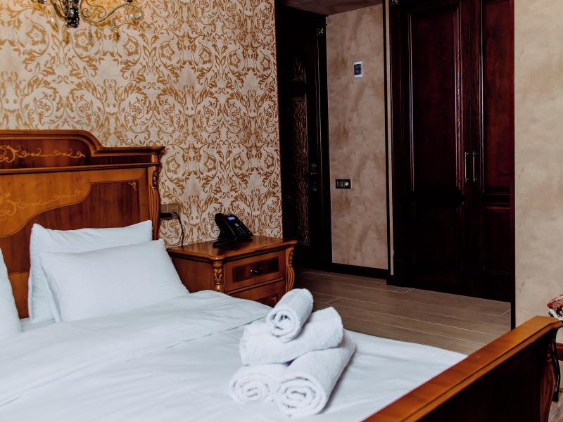 Royal Antique Boutique Hotel