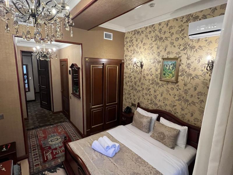 Royal Antique Boutique Hotel