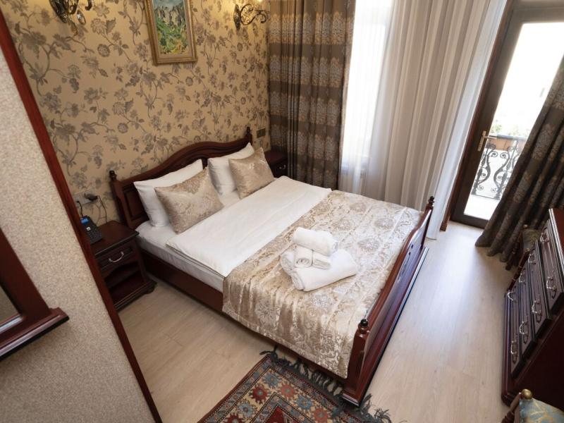 Royal Antique Boutique Hotel