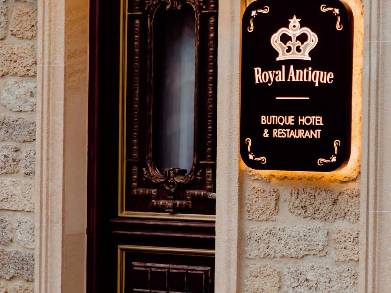 Royal Antique Boutique Hotel